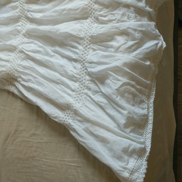 Long white spaghetti strap dress - Picture 3 of 3